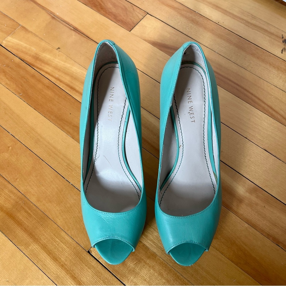 Nine West Leather Vintage Turquoise Peep Toe Danee Platform Heels